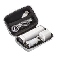Kép 1/3 - Utazó szett - autós USB töltővel és 2200 mAh power, fehér