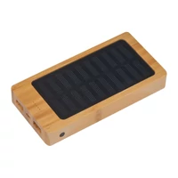 Kép 2/3 - Napelemes power bank bambuszból, 8000 mAh, bézs