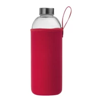 Kép 2/3 - Üveg ivópalack neoprén tokban, 1000 ml, piros