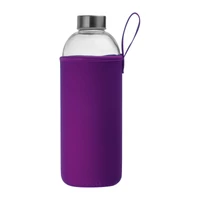 Kép 2/3 - Üveg ivópalack neoprén tokban, 1000 ml, lila