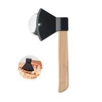 Kép 3/6 - Pizzavágó bambusz nyéllel