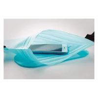 Kép 9/9 - WAISTPHONE Vízálló övtáska, áttetsző kék