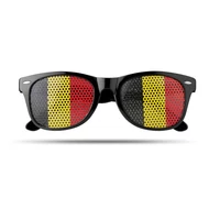 Kép 1/3 - FLAG FUN Napszemüveg mintás lencsével, fekete