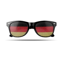 Kép 1/3 - FLAG FUN Napszemüveg mintás lencsével, sárga