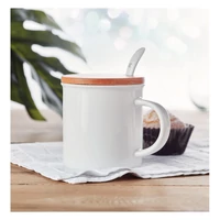 Kép 6/10 - KENYA Porcelánbögre kanállal, fehér
