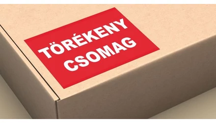 Új termék a webáruházunkban a Törékeny csomag feliratú matrica