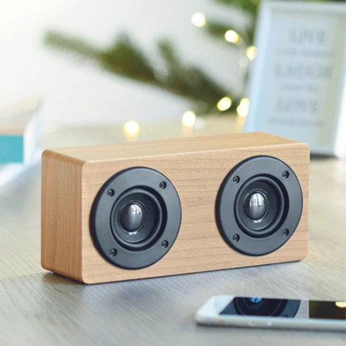 Rádiók, hangszórók és fejhallgatók