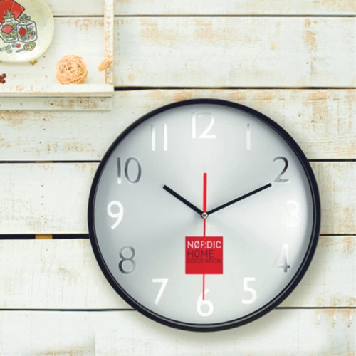 Órák és időjárás állomások